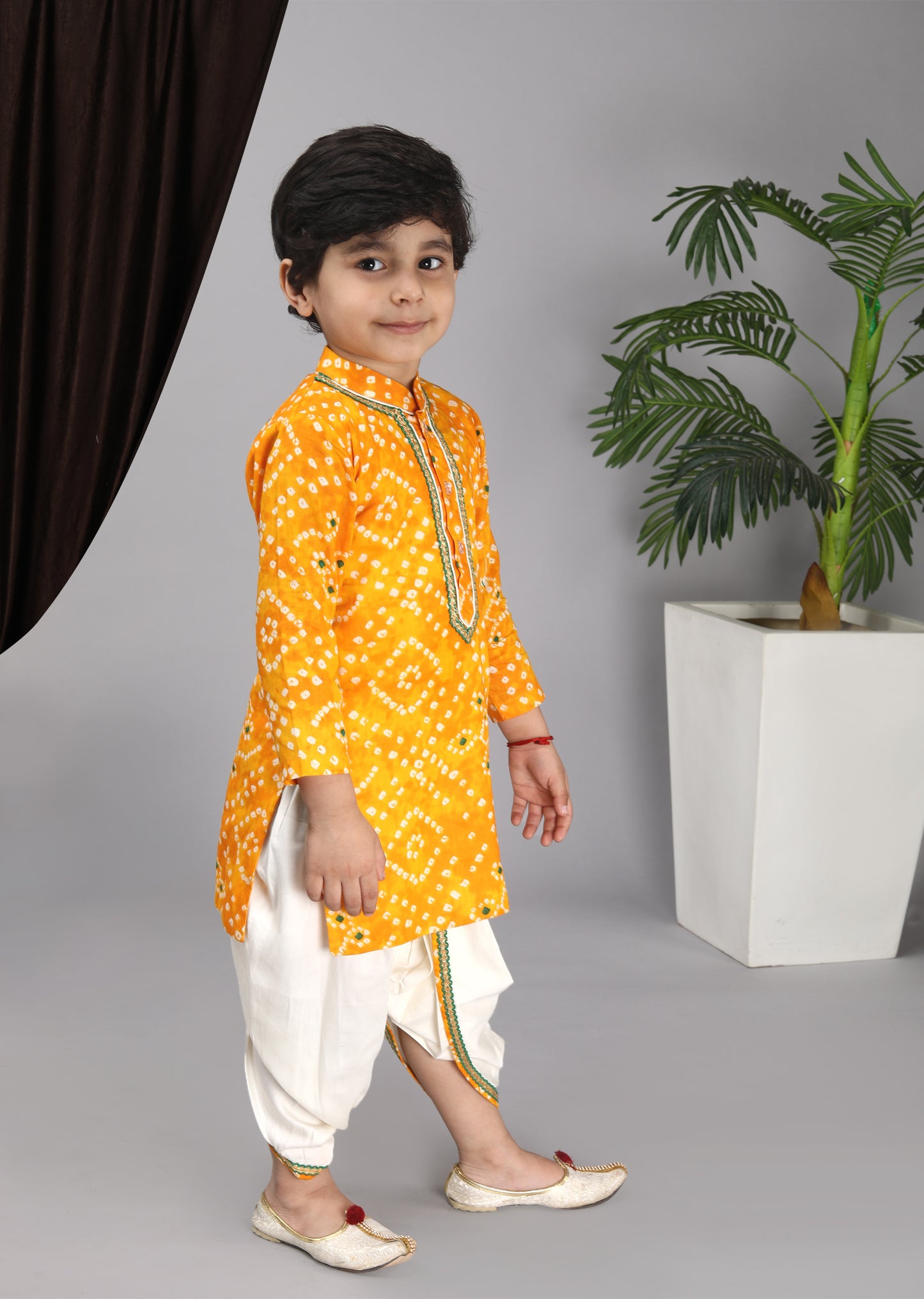 Yellow Printed Kurta Off White Krishna Dhoti