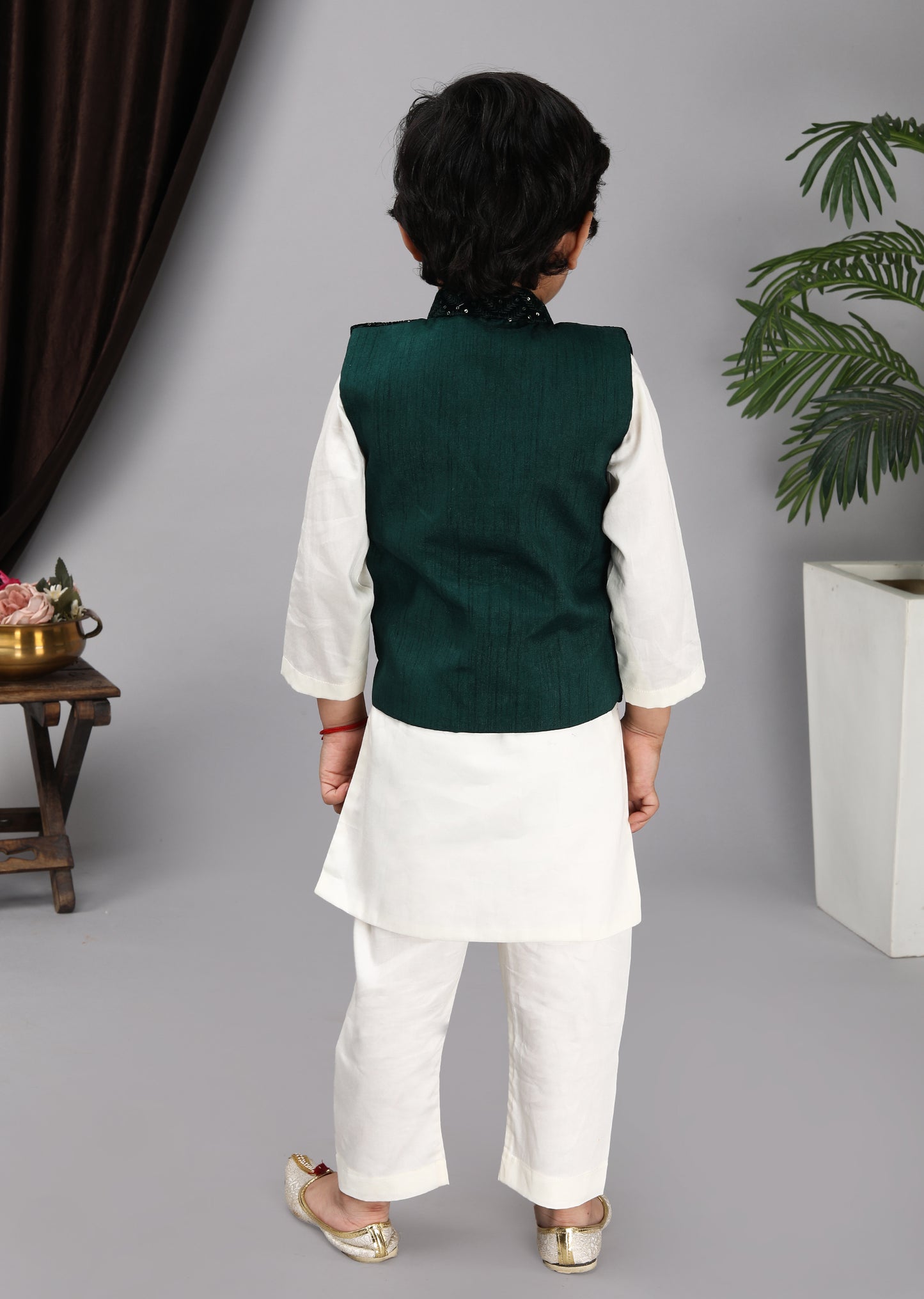 Off White Kurta And Chudidar Green Embroidery Nehru Jacket