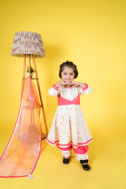 Crepe Kurti With Matched Pant & Dupatta