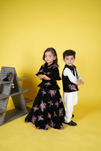 Black embroidery Choli Lengha with match bags